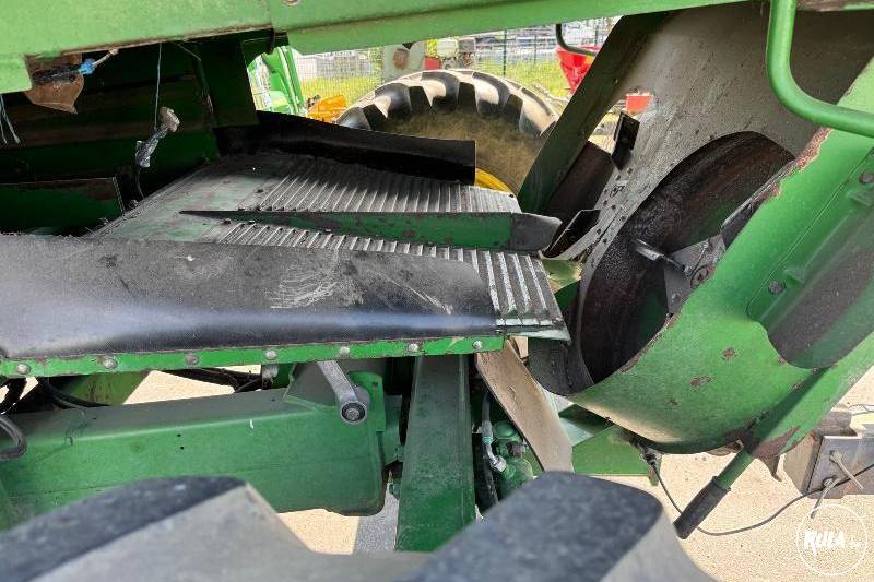 John Deere, T560