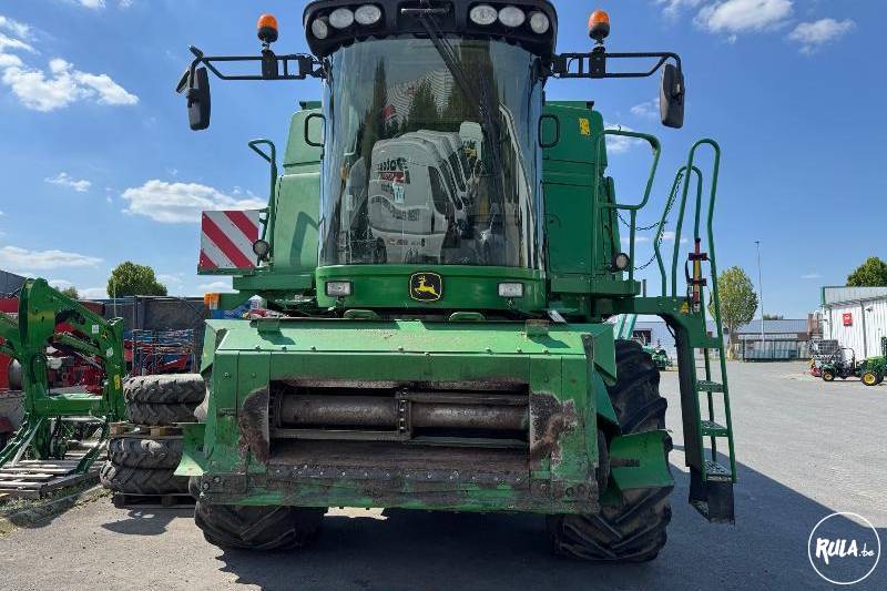 John Deere, T560