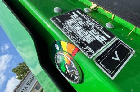 John Deere, V461M