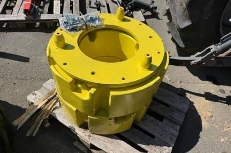John Deere, 2X600KG