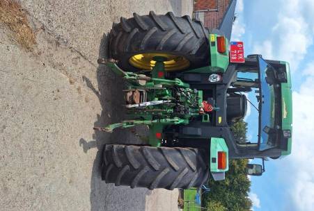 John Deere 6610 