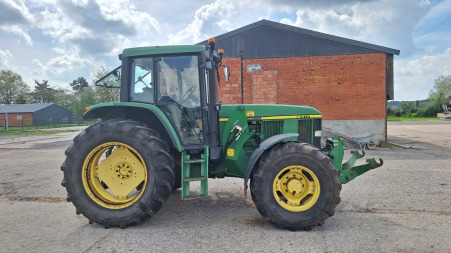 John Deere 6610 