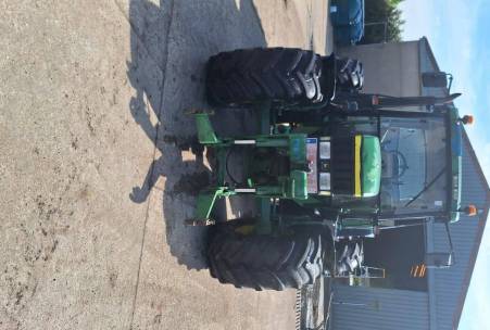 John Deere 6610 