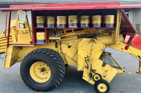 New Holland D800 