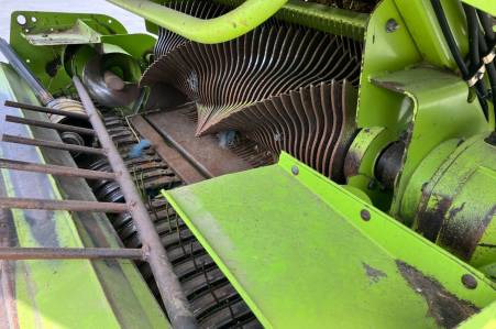 Claas Quadrant 2200 