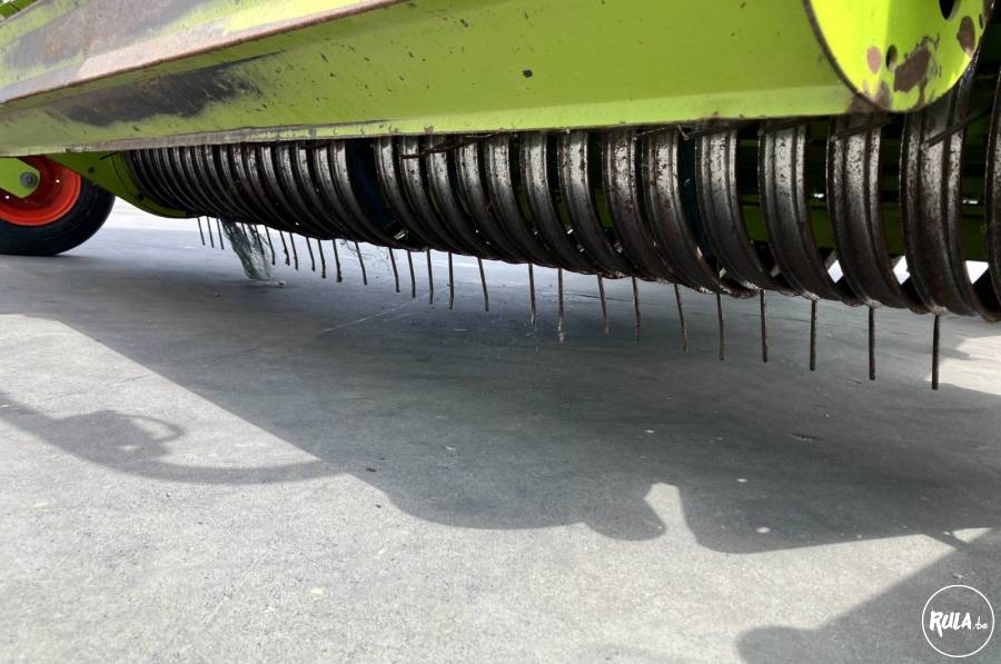 Claas Quadrant 2200 