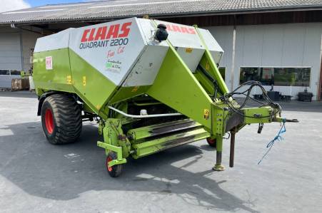 Claas Quadrant 2200 