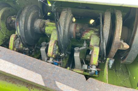 Claas Quadrant 2200 