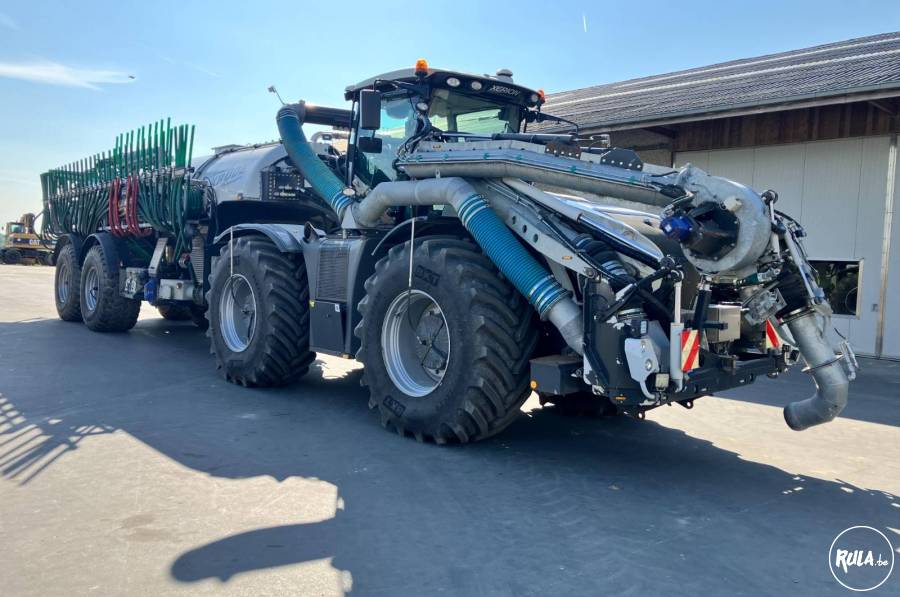 Claas Xerion 4000 + mengmesttank 