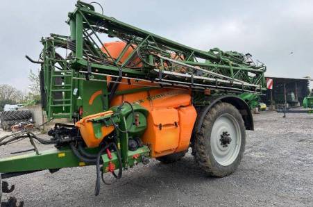 Amazone UX5200 