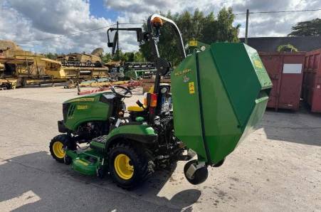 John Deere, 1026R