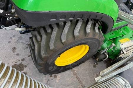 John Deere, 1026R
