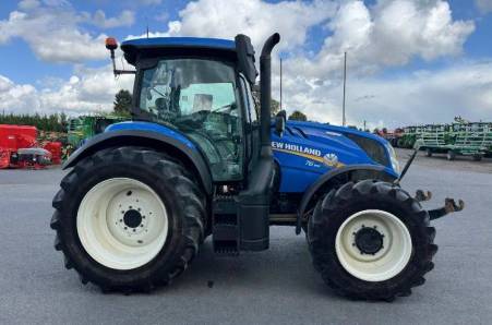 New Holland, T6.165