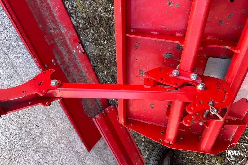 Grimme, EFFACES BUTTES