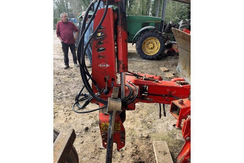 Kuhn, VARIMASTER 122