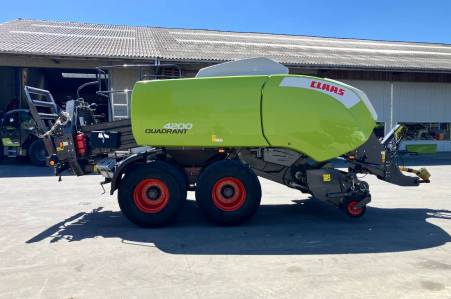 Claas Quadrant 4200 RF 