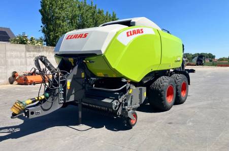 Claas Quadrant 4200 RF 