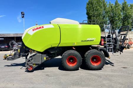 Claas Quadrant 4200 RF 