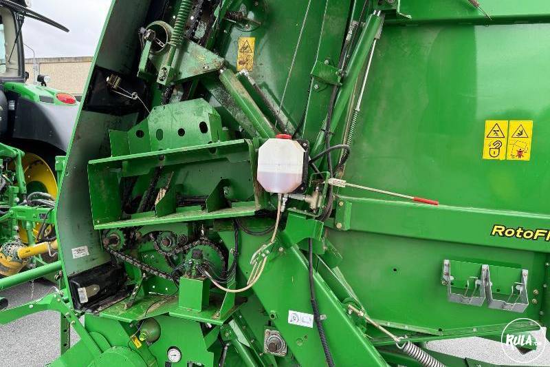 John Deere, 864