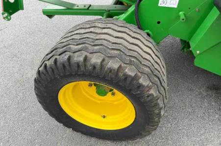 John Deere, 864