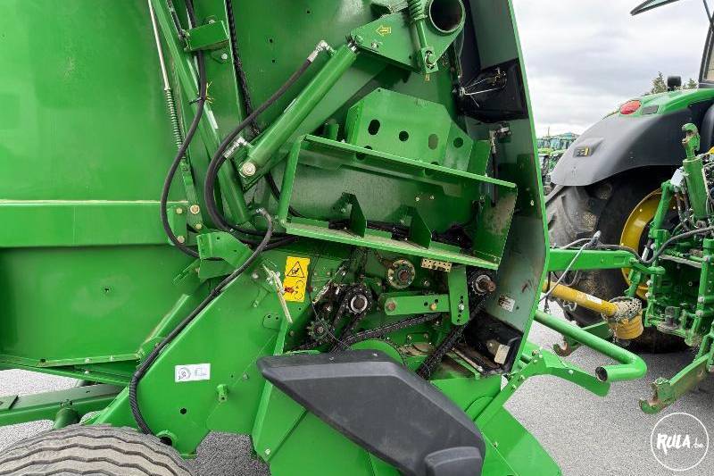 John Deere, 864