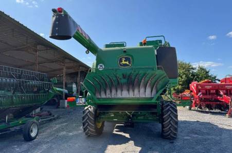 John Deere, T660