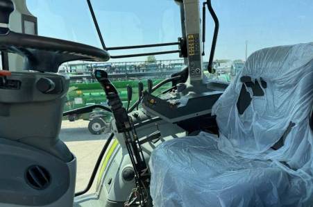 Claas, ARION 520