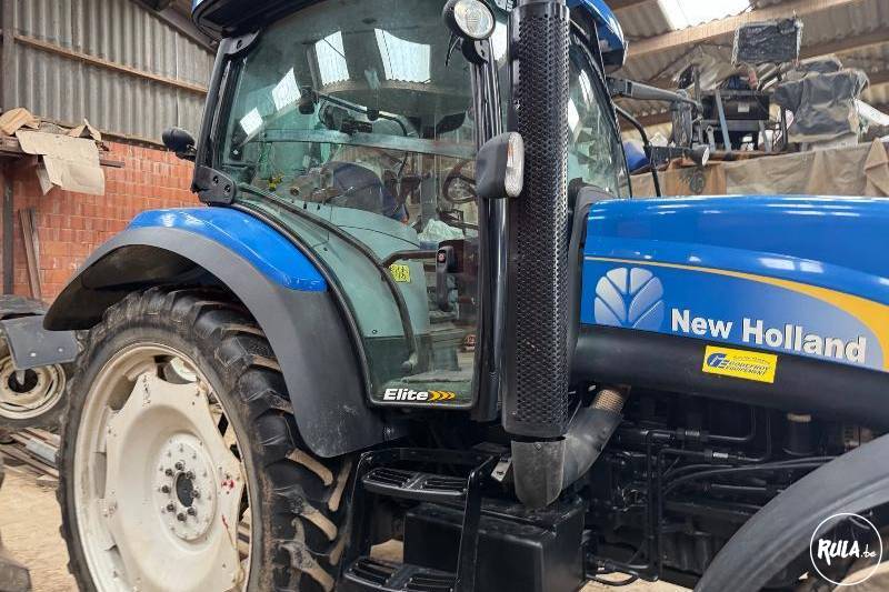 New Holland, T6030