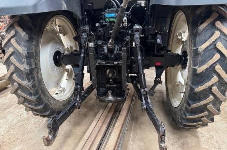 New Holland, T6030