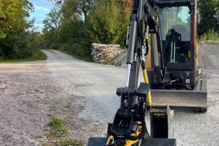 VOLVO ECR250 
