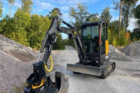 VOLVO ECR250 