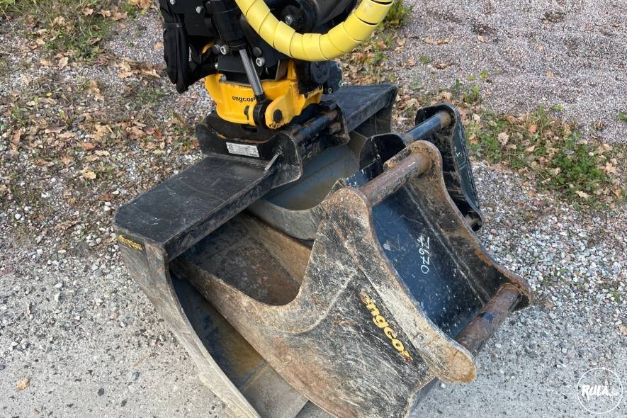 VOLVO ECR250 