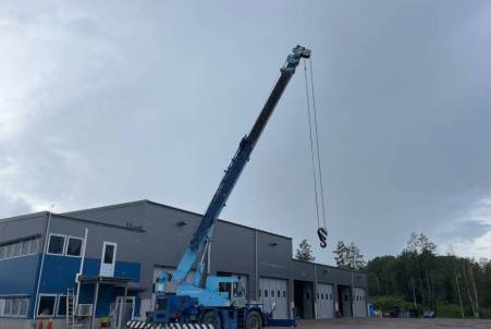 Grue mobile 1999 Tadano