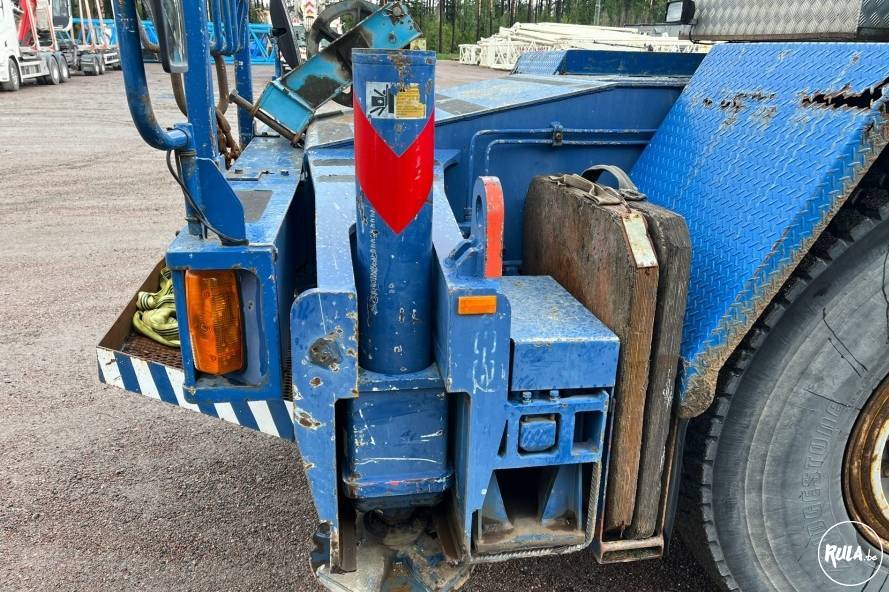 Grue mobile 1999 Tadano