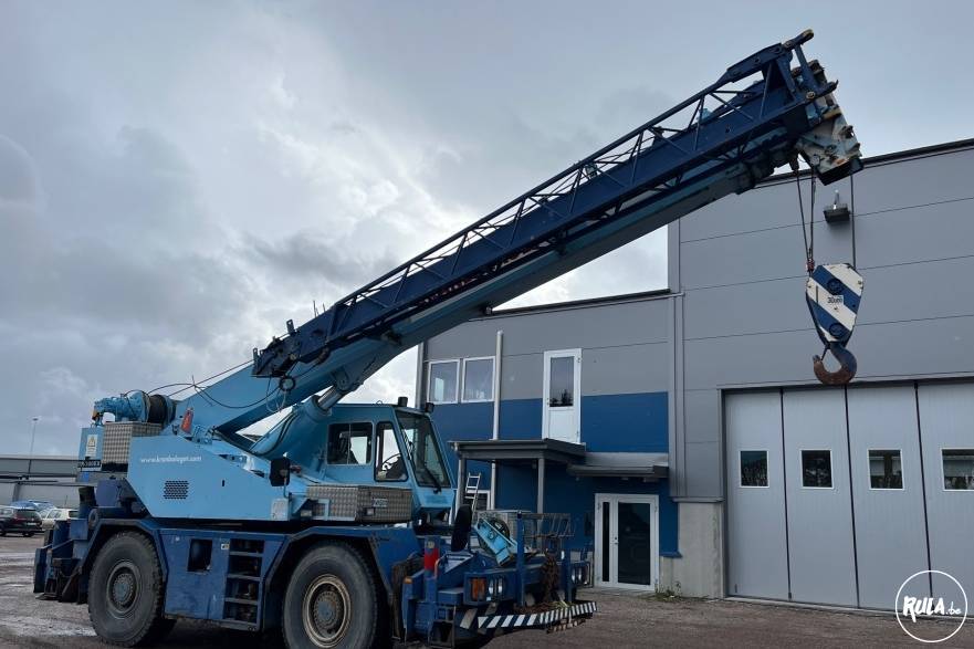 Grue mobile 1999 Tadano