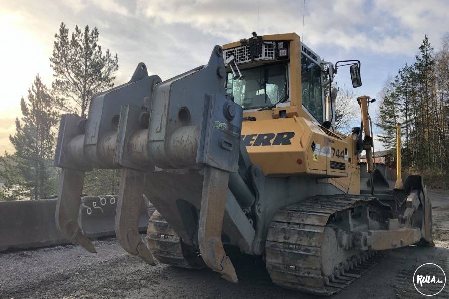 Liebherr Pelle sur chenilles  PR 744L 