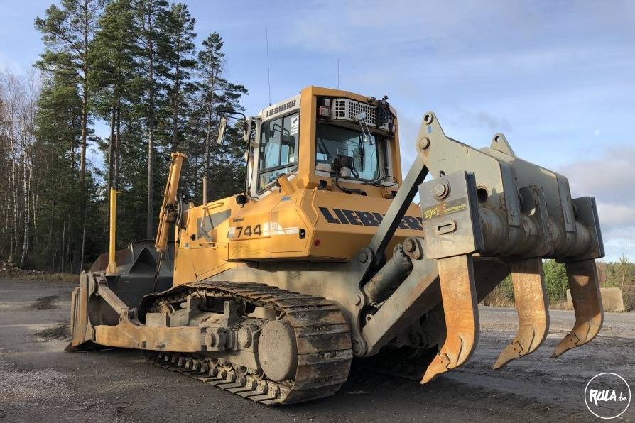 Liebherr Pelle sur chenilles  PR 744L 