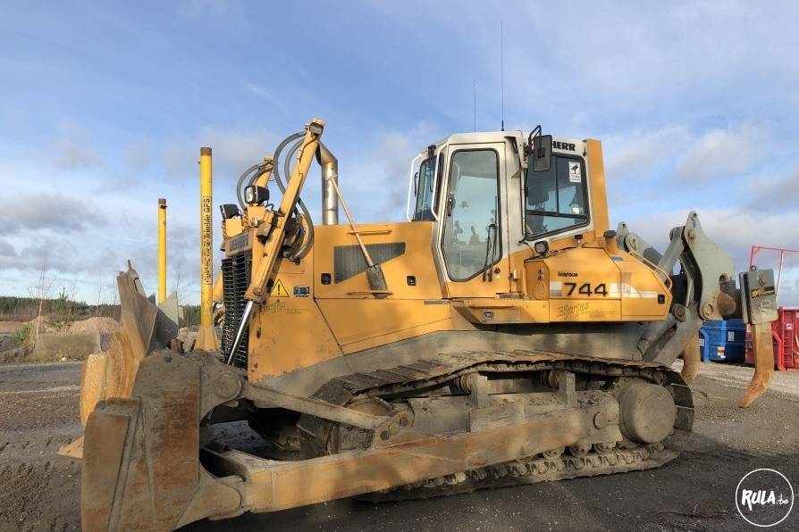 Liebherr Pelle sur chenilles  PR 744L 