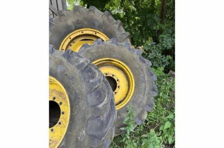 John Deere, 6910