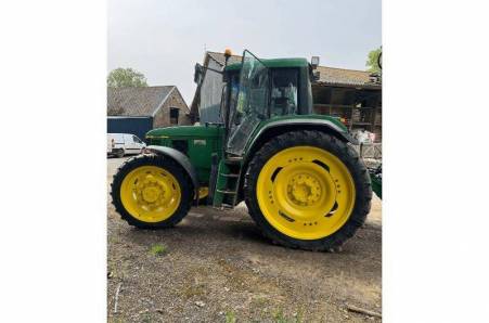 John Deere, 6910