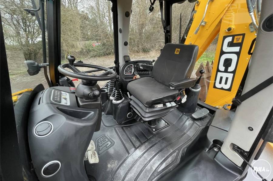 JCB 3CX chargeuses-pelleteuses