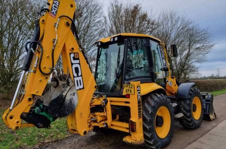 JCB 4CX PRO 