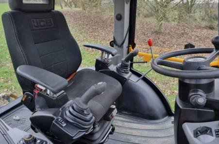 JCB 4CX PRO 