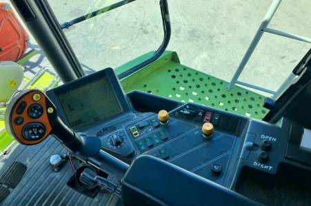 Claas Lexion 520 