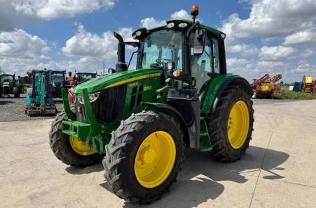 John Deere, 6120M