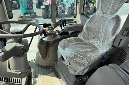 John Deere, 6120M