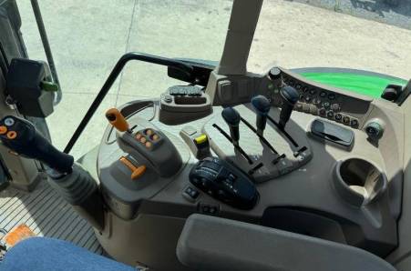 John Deere, 6120M