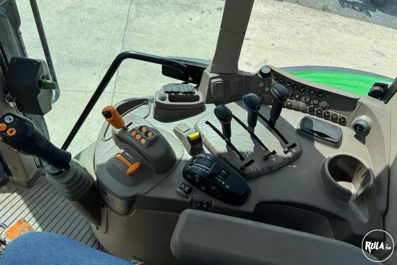 John Deere, 6120M