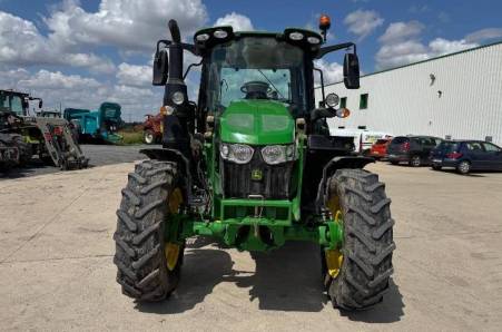 John Deere, 6120M