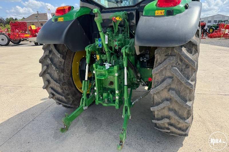 John Deere, 6120M